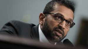 AI voice messages impersonating US officials FBI