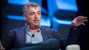 Alphabet shares sink on report Apple may add AI search