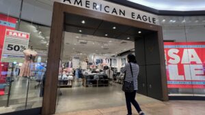 American Eagle withdraws 2025 guidance says Q1 worse than expected