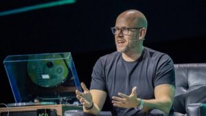 Apple clears Spotify app update that allows purchases