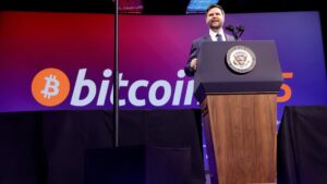 JD Vance tells bitcoin conference stablecoins dont threaten dollar