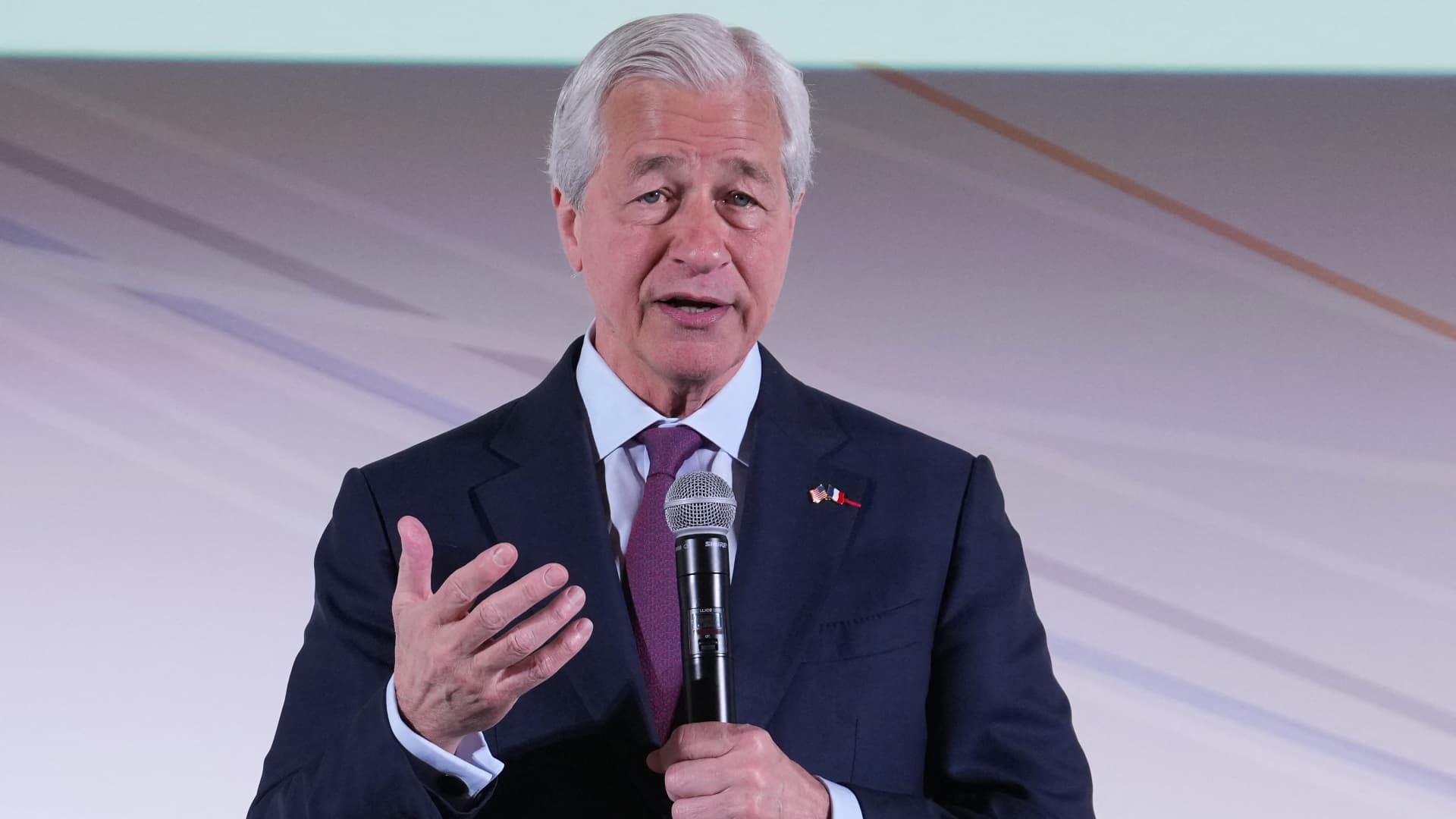 JPMorgan CEO Jamie Dimon says the bank will let clients