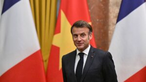 Macron calls on Europe Asia to prepare for a US China