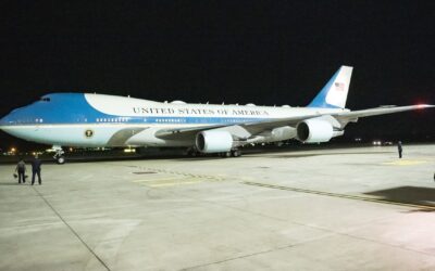 Trump hails Qatar’s ‘nice gesture’ of 747 jet, blaming Boeing delays