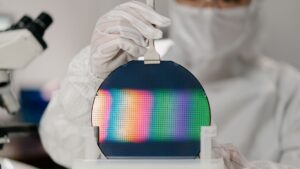 Chinas racing to beat US chip curbs How its supply