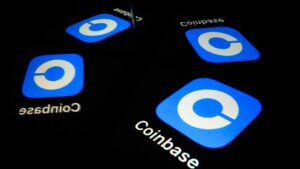Coinbase secures EU crypto license swaps Ireland for Luxembourg