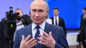 Putin speaks to Trump condemns Israels strikes on Iran Kremlin