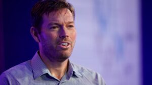 Scale AI promotes strategy chief Droege to CEO as Wang