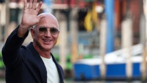 Jeff Bezos sells 666 million in Amazon stock as part