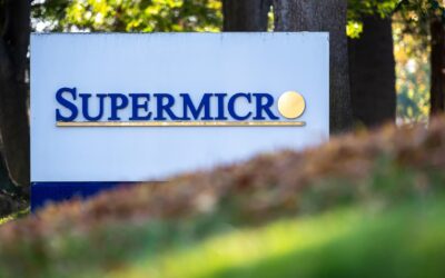 Super Micro stock sinks 20% after earnings, outlook disappoint
