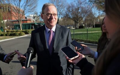 Trump White House struggles to justify firing of BLS chief