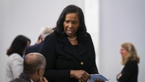 Trump cannot fire Feds Lisa Cook before FOMC meeting appeals