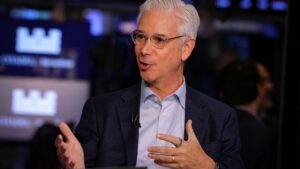 Wells Fargo CEO Charles Scharf sees downside to US economy