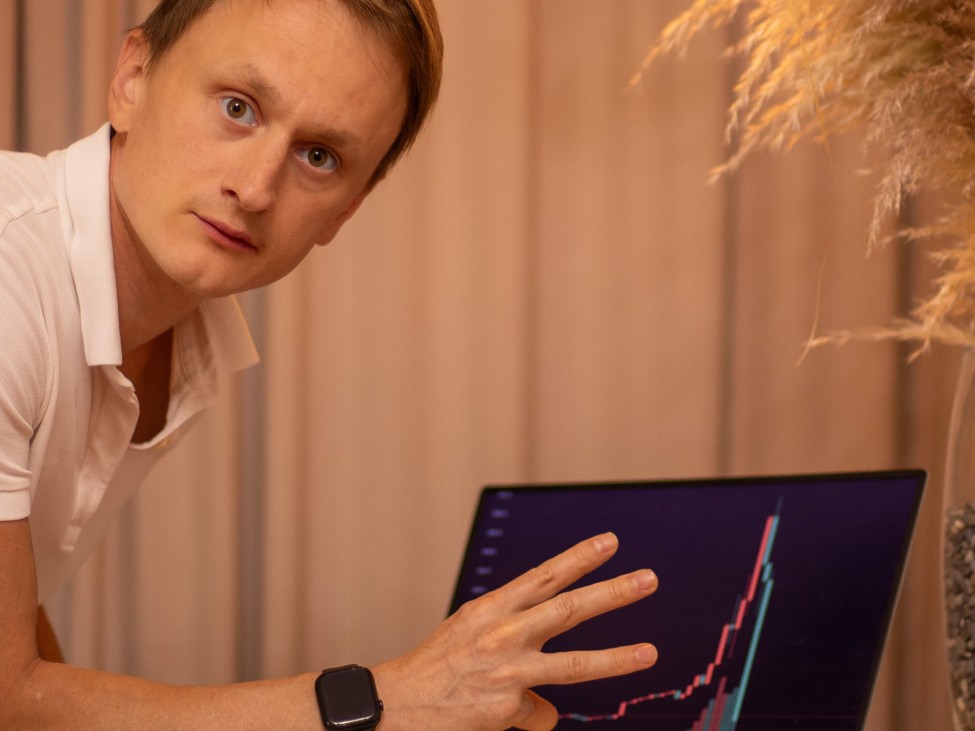 Bitcoin technical analysis today trend line bounce fades IV rises