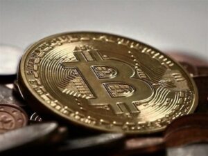 Bitcoin holds the line at $100,000 for now as dip buyers try to make a stand 1 Bitcoin holds the line at 100000 for now as dip